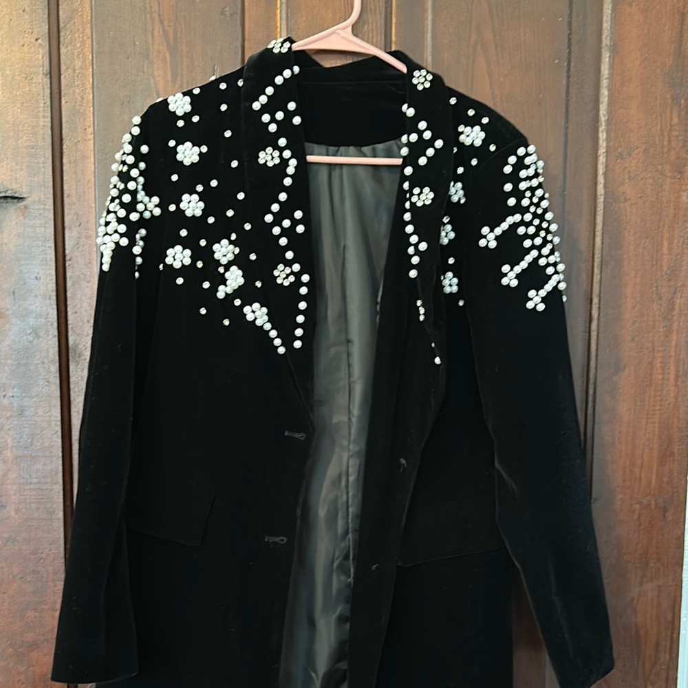 Elegant Black Pearl-Embellished Women's Jacket